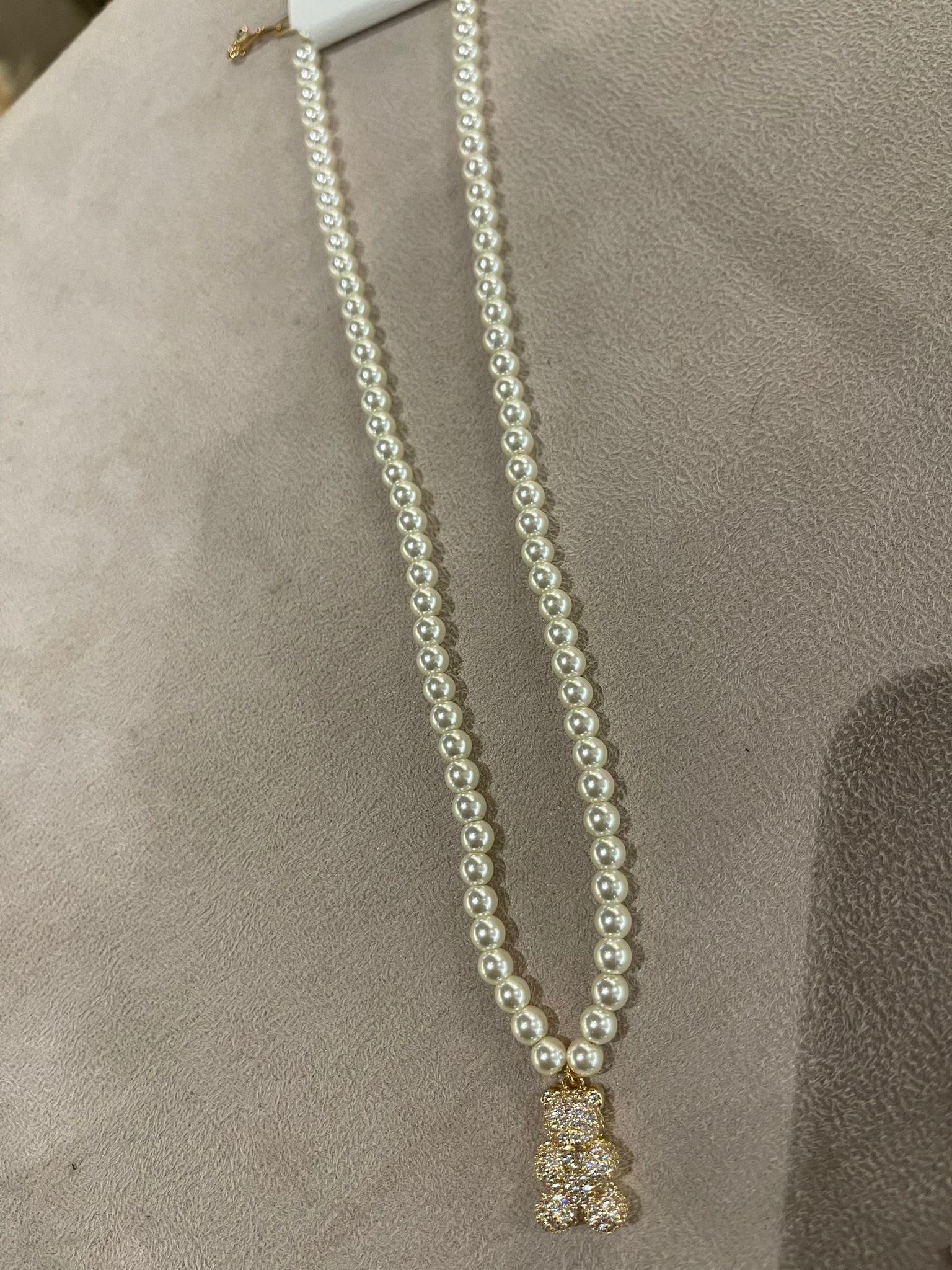 Teddy Pearl