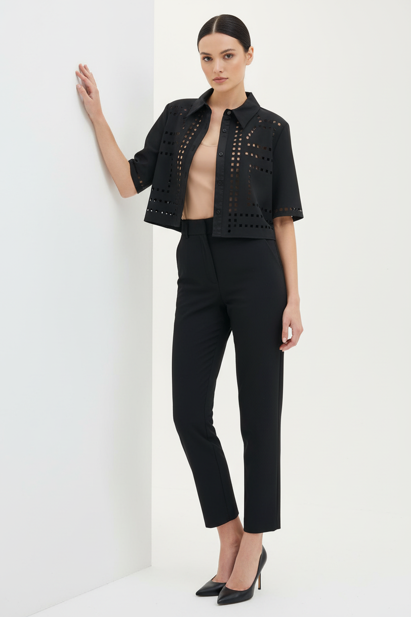 Pose 4 - Relaxed Lean